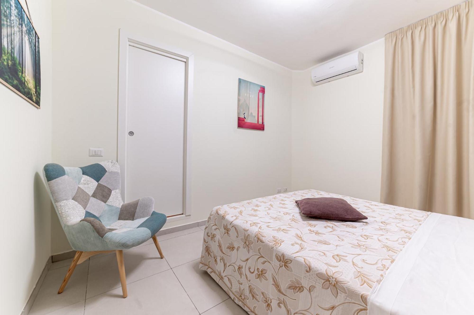 Luca Flat - Tiburtina Train Station & Wi-fi Apartment Rome