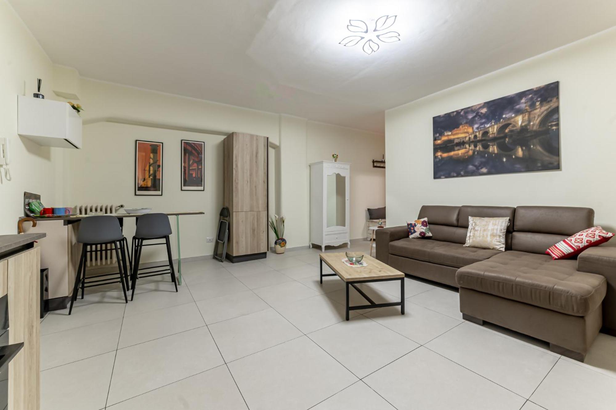 Luca Flat - Tiburtina Train Station & Wi-fi Apartment Rome